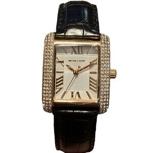 LOT Of 7 WATCHES PHOTO SAMPLE NO INSIDE MOVING PARTS. FOSSIL MICHAEL KORS SKAGEN